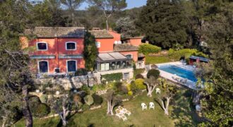 Exceptional provencal house in Mougins