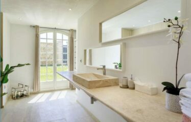 Charming villa for rent Super Cannes