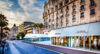 Uniq Villa Bd Croisette in Cannes with pool and private driver