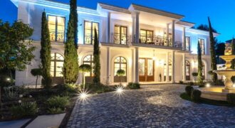 Majestic luxury villa with sea view in Cannes