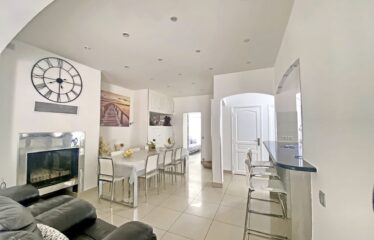 STUNNING VILLA IN CANNES, JUST A 10-MINUTE WALK TO CROISETTE