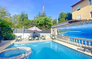 STUNNING VILLA IN CANNES, JUST A 10-MINUTE WALK TO CROISETTE