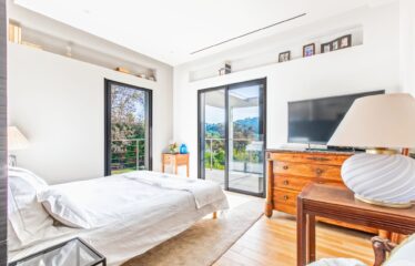 Современная Дизайнерская Вилла в центре Mougins