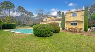 Oasis of Serenity in Roquefort-les-Pins