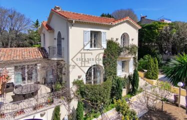 Elegant Villa in the Heart of Cap d’Antibes – Walking Distance to the Beach