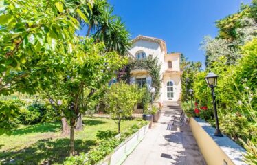Elegant Villa in the Heart of Cap d’Antibes – Walking Distance to the Beach