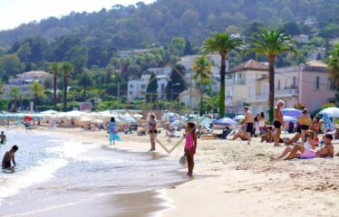 Townhouse – Prime Location, Only 200m from the Beach!