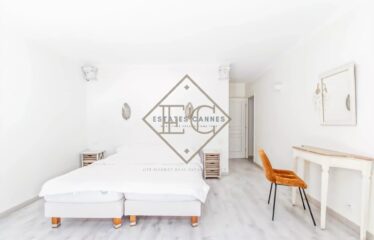 Villa avec vue mer panoramique à 180° – Emplacement idéal proche plage