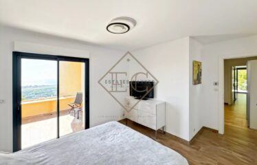 Élégance suspendue entre ciel et mer — Villa de rêve sur la Côte d’Azur