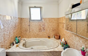 Rare Art Deco Townhouse – Cannes
