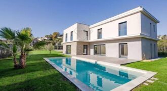 Brand-New Contemporary Villa in the Heart of Mougins – Peaceful Setting & High-End Features