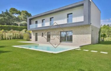 Contemporary Villa in the Heart of Mougins
