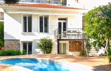 Maison de Charme – Centre de Cannes, à Deux Pas de la Croisette