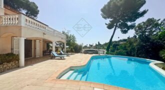 FOR SALE – CHARMING VILLA WITH SEA VIEW IN ANTIBES, ABSOLUTE CALM , GATED DOMAIN