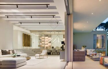 The Art of Contemporary Living Between Sea & Mountains – Cap d’Antibes