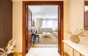 Light and Belle Époque Charm – Private Gardens and Terraces